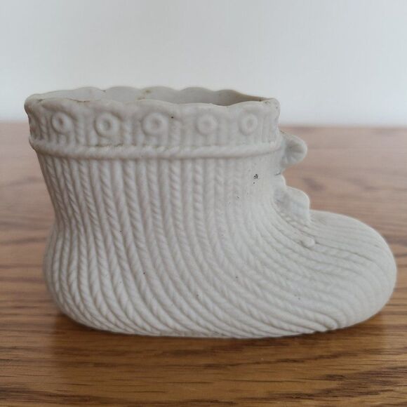 Vintage Bisque Porcelain Ceramic Baby Bootie Mini Planter Trinket Container - Picture 7 of 15